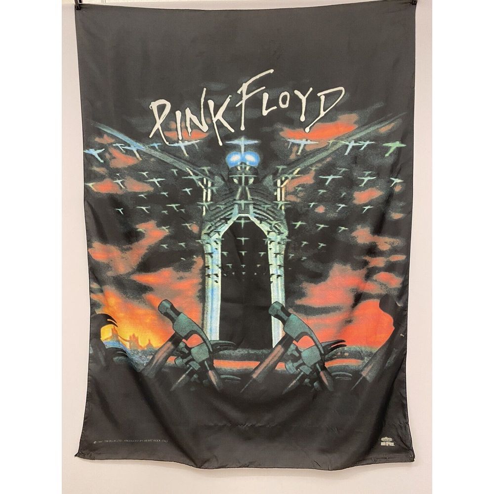 Pink Floyd Wall Concert Banner Flag 1997 Tin Blue Heart  Winterland Rock Express